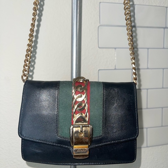 Authentic Gucci Sylvie Super Micro  Chain Crossbody Bag - Black - Picture 1 of 10